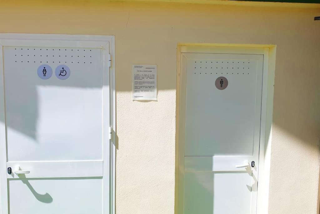 ベナルマデナApartamento A Pie De Playa Con Terraza Y Piscinasアパートメント エクステリア 写真
