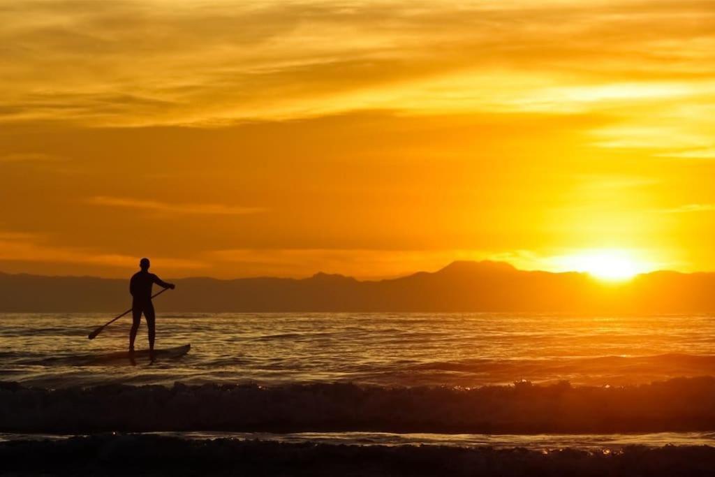 ベナルマデナApartamento A Pie De Playa Con Terraza Y Piscinasアパートメント エクステリア 写真