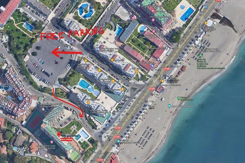ベナルマデナApartamento A Pie De Playa Con Terraza Y Piscinasアパートメント エクステリア 写真