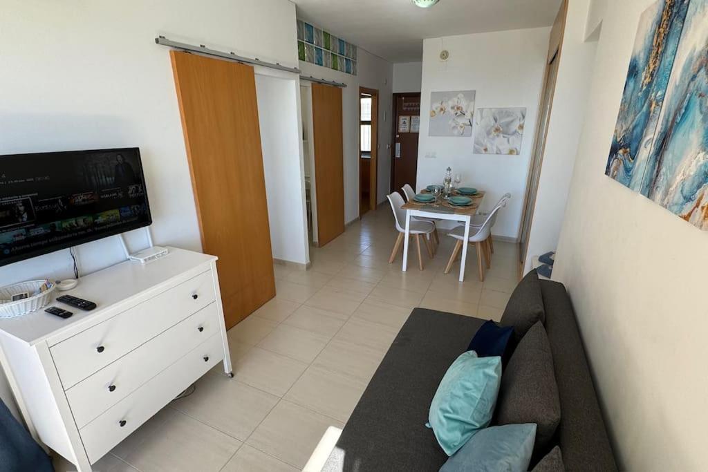 ベナルマデナApartamento A Pie De Playa Con Terraza Y Piscinasアパートメント エクステリア 写真