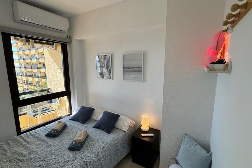 ベナルマデナApartamento A Pie De Playa Con Terraza Y Piscinasアパートメント エクステリア 写真