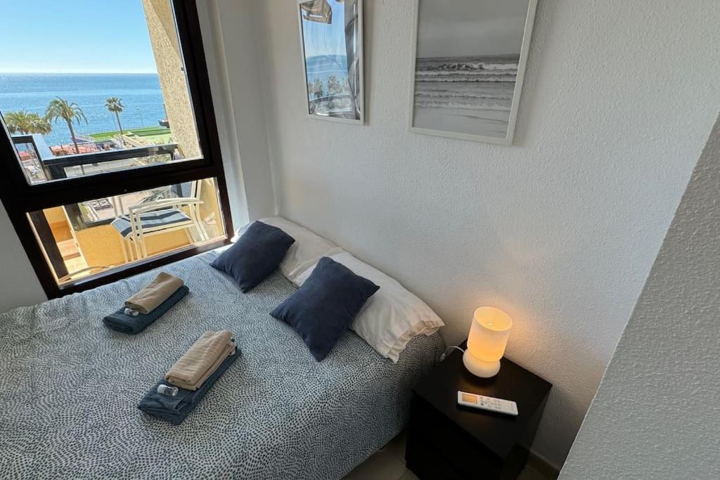 ベナルマデナApartamento A Pie De Playa Con Terraza Y Piscinasアパートメント エクステリア 写真